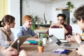 The Smart Guide to Job Hunting in 2025
