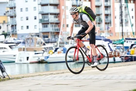 The Benefits of bikehk to Work: A Commuter’s Guide