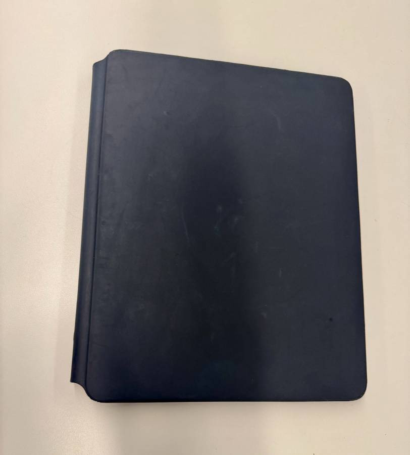 Apple iPad Pro 5th Gen 256GB Gray WiFi + Cellular Extra - $525 (New York)-pic_1