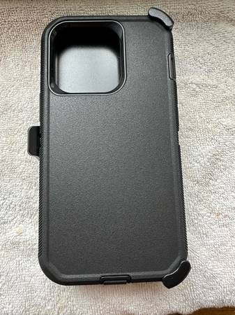 IPHONE 14 PRO CASE(DEFENDER ) - $8 (Brooklyn)-pic_1