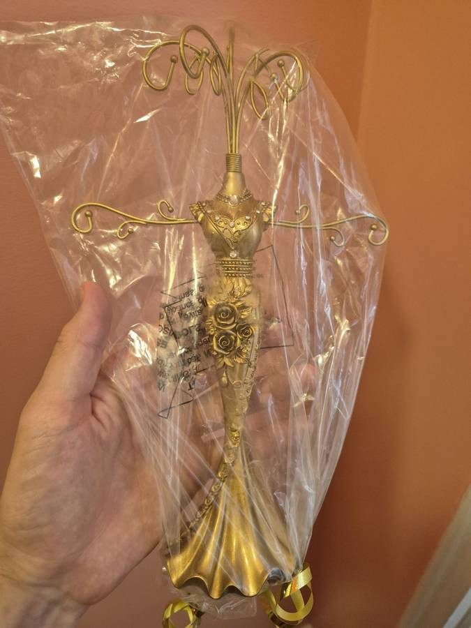Luxury Golden Coating Jewelry Display Stand (NEW) - $10 (Forest Hills)