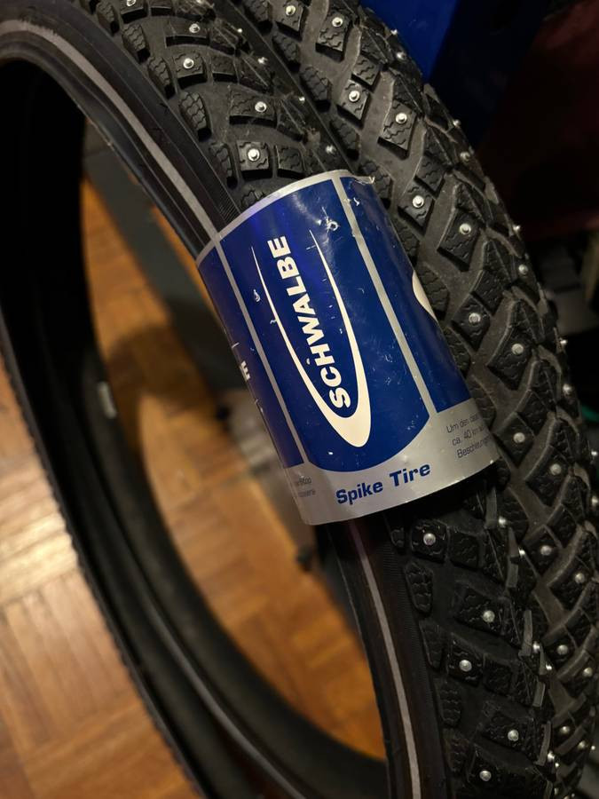 Schwalbe Marathon Winter studded tires 26x1.75 - $90 (Woodside)-pic_1