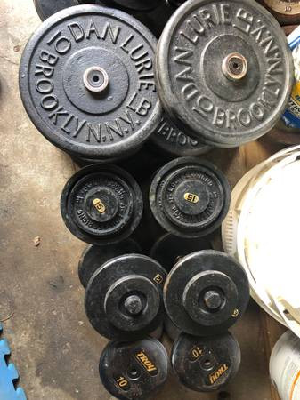 VINTAGE SOLID USA STEEL DUMBBELLS & WEIGHTS - $1 (Fresh Meadows)