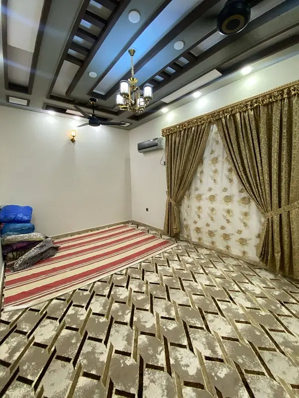 SILENT COMMERCIAL BRAND-NEW HALL AVAILABLE FOR RENT IN KARACHI-pic_1