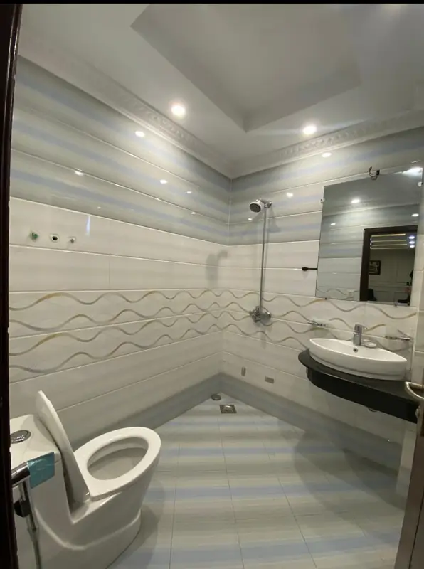 1 Bedroom VIP Full furnish flat per day available in Bahria town Lahore-pic_1